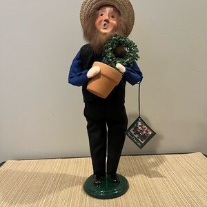 Byers Choice Caroler 2010 Amish man holding topiary plant. Signed by Joyce Byer